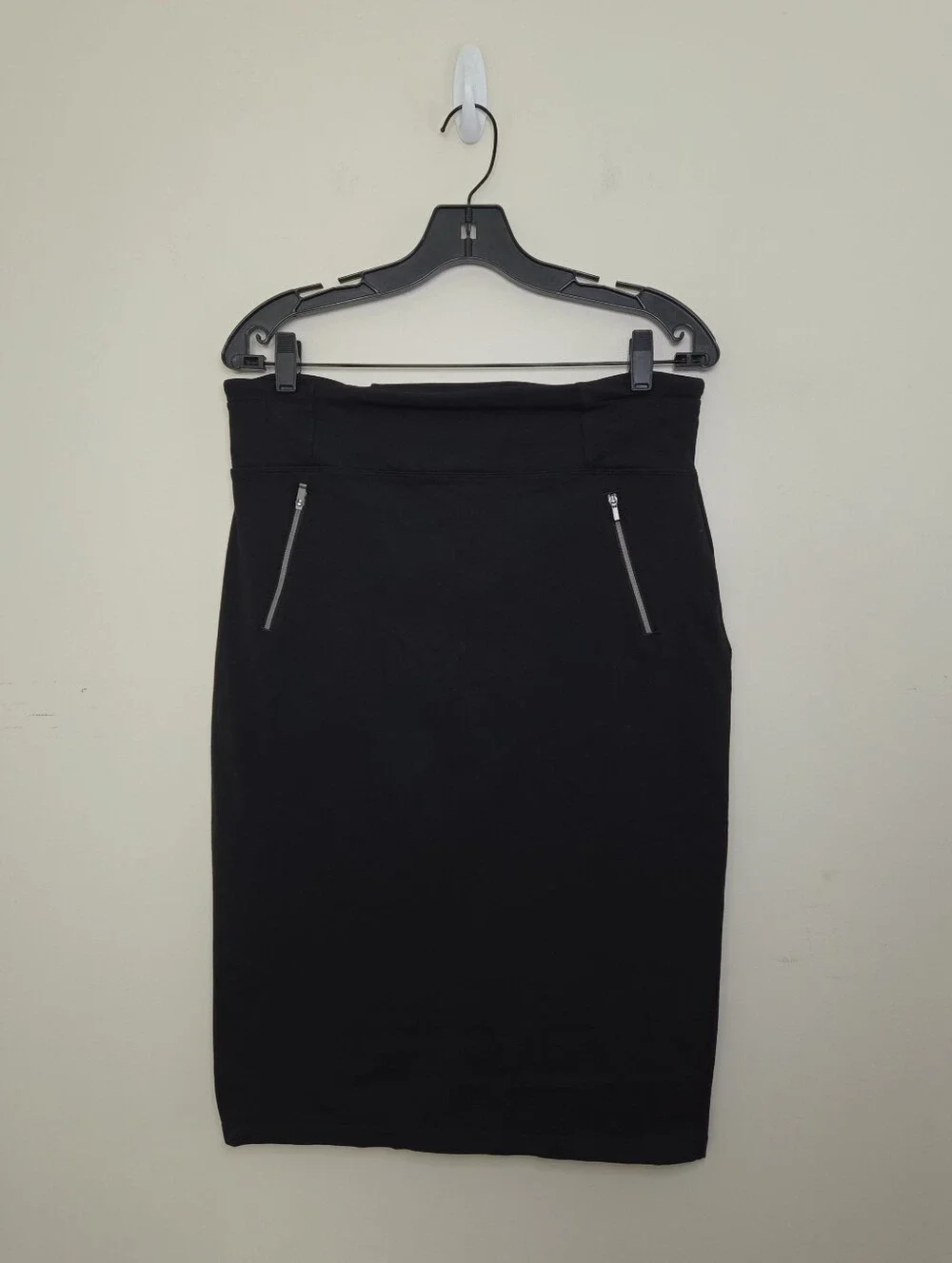 Women's Athleta Mod Metro Black Pencil Skirt Sz Medium